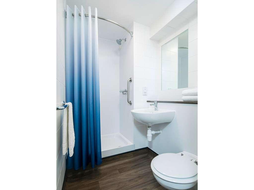 Travelodge Redhill Редгілл Номер фото